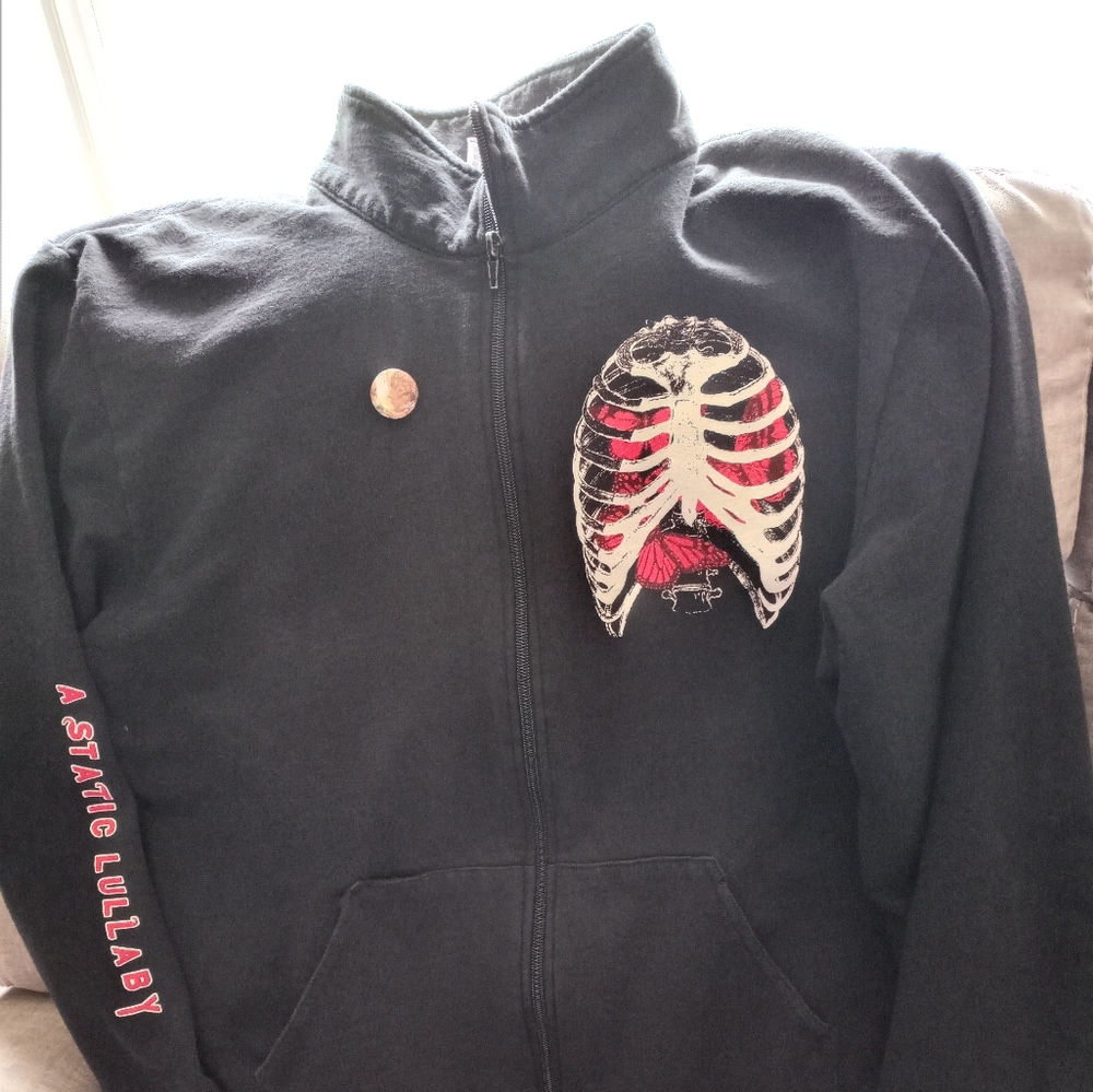 Vintage XL A Static Lullaby Butterfly In Ribcage Jogger Sweatshirt